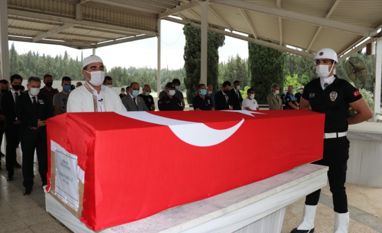Daha 29 yaşındaydı: Adana Valisi'nin koruma polisi Hakan Bolat öldü