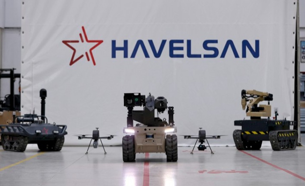 Dijital birliğin robot askeri Barkan göreve hazırlanıyor