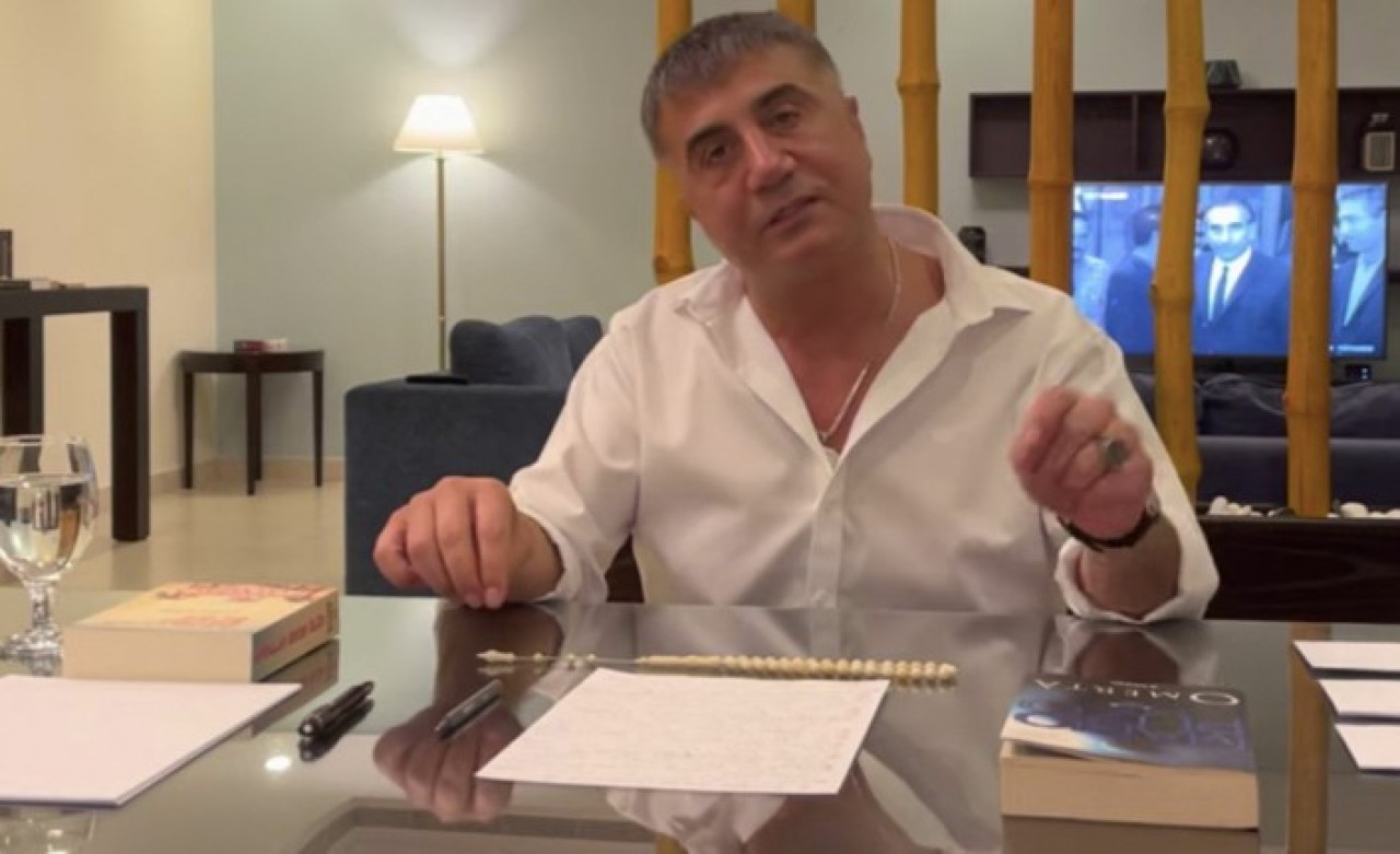 Dizideki sahne Sedat Peker'i çok kızdırdı: Görür görmez ünlü oyuncuyu aramış!