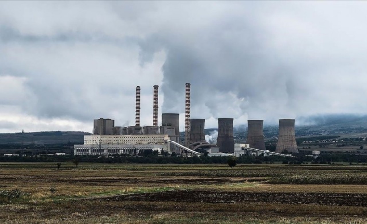 Ekonomileri fosil yakıtlara bağımlı ülkelerin dönüşüm ihtiyacı derinleşiyor