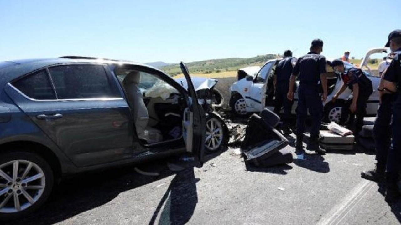 Gaziantep'te feci kaza: Kadir Dal ve Soner Sarpkaya öldü