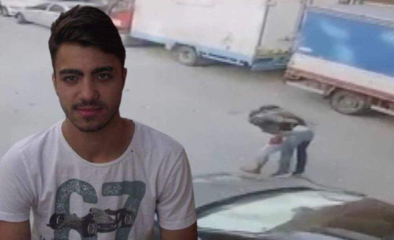 Gaziosmanpaşa'da bıçaklanan Abdülsamet Kurtay öldü: Amcası sırtında taşıdı,  kurtaramadı