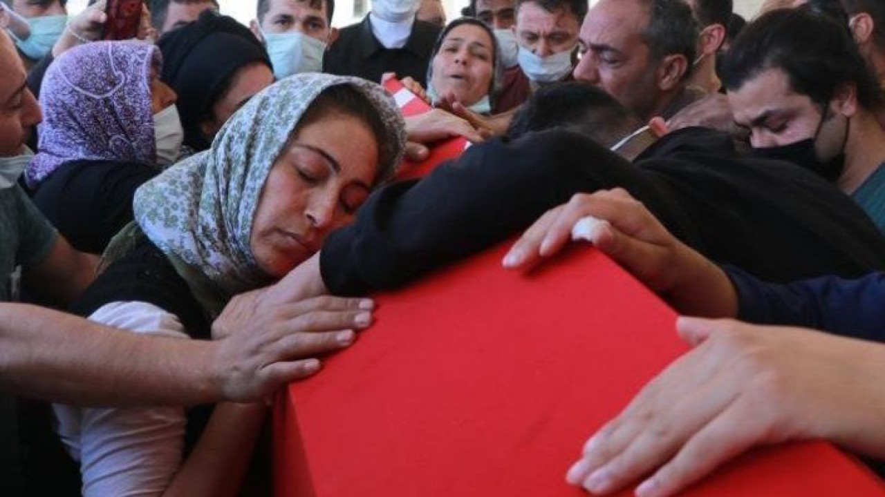 Gözyaşları sel oldu: Komutanının vurduğu Uzman Onbaşı Mehmet Can Kaya son yolculuğuna uğurlandı