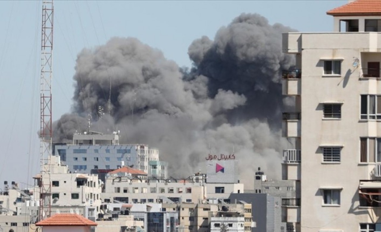 İsrail ordusu bunu da yaptı: Önce bir saat süre verdi,  sonra yerle bir etti!