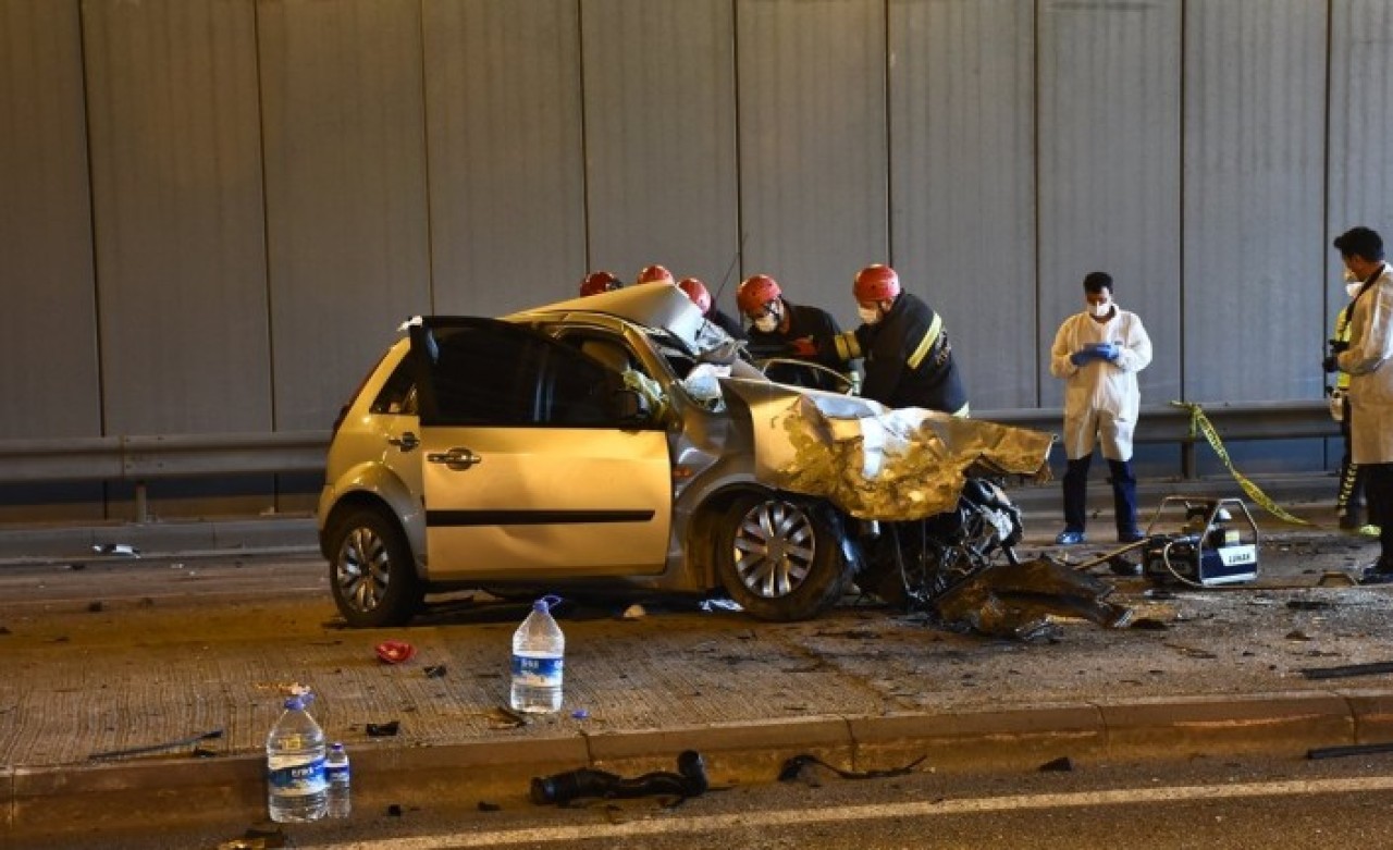 Konya'da yürekler yandı: Tırın çarptığı otomobildeki Musa Baran ve 3 yaşındaki kızı Haticenur Baran öldü