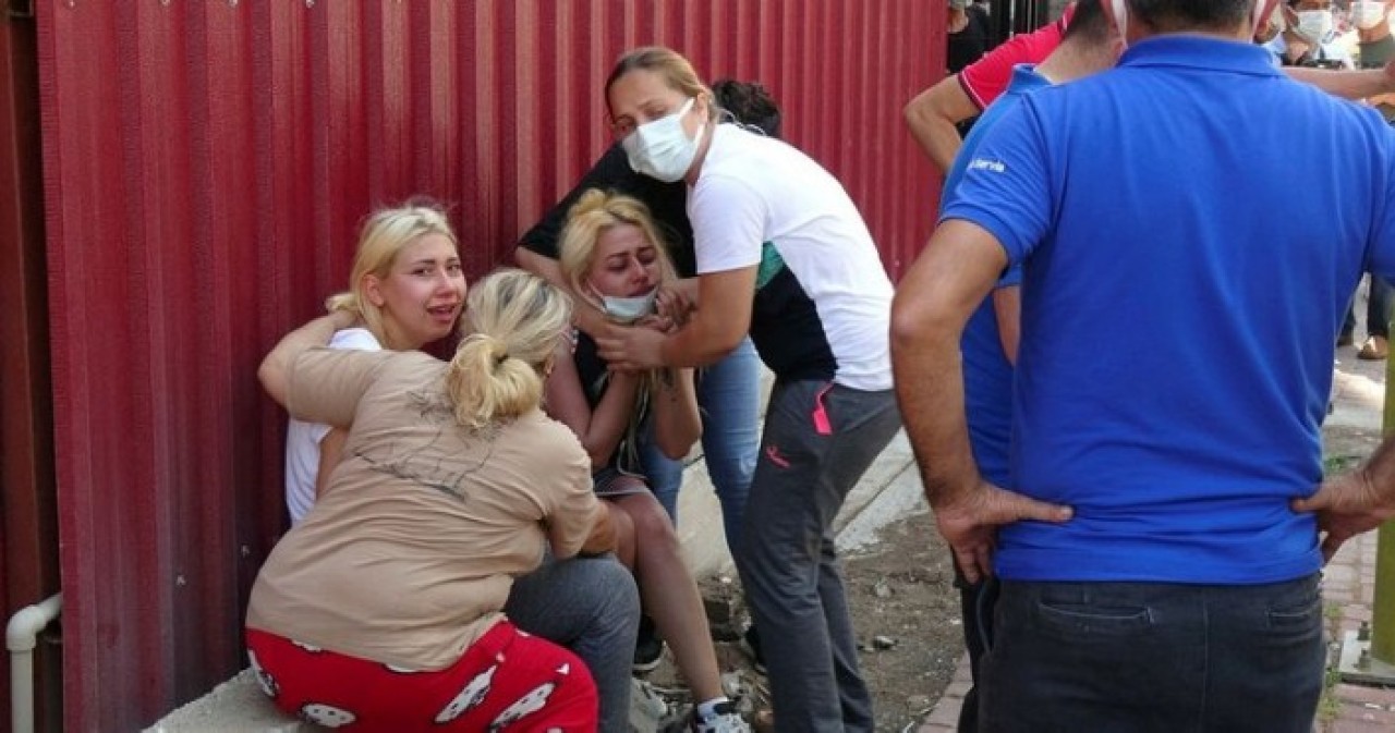 Mersin'de vahşet! Ahmet Çetin,  kızları uyurken eşini bıçakladı: Semra Çetin öldü