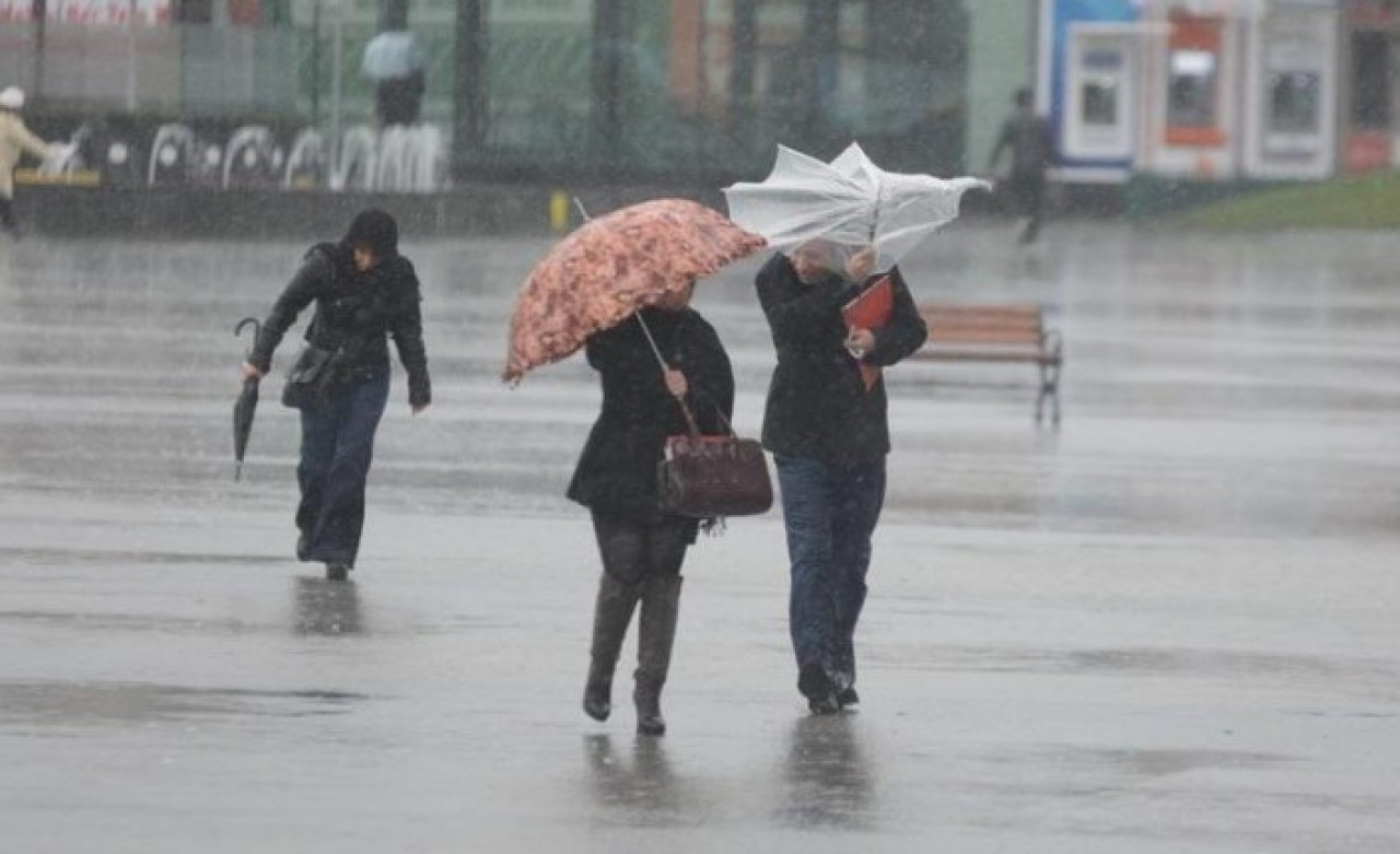 Meteoroloji uyardı: Yağmur ve rüzgar kuvvetli geliyor!