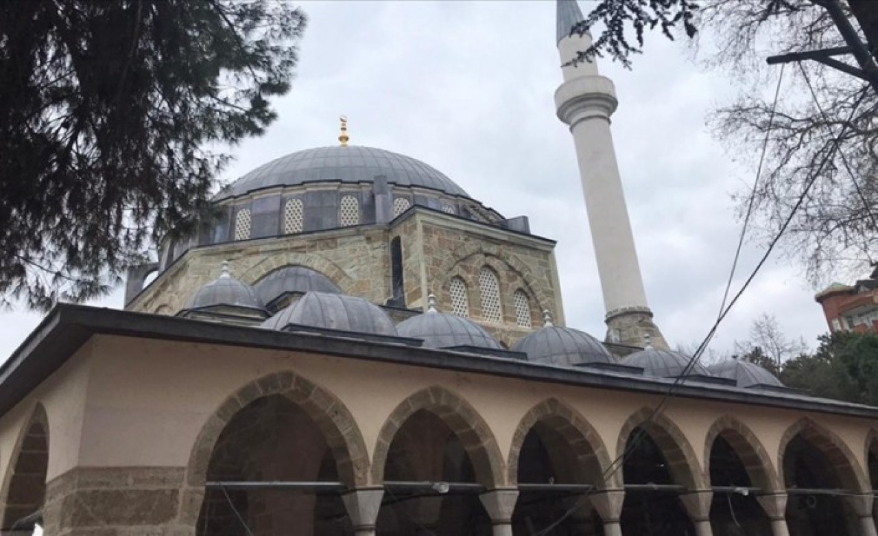 Restorasyonu tamamlanan 10 camide ramazanda yeniden ezan sesi yükseldi