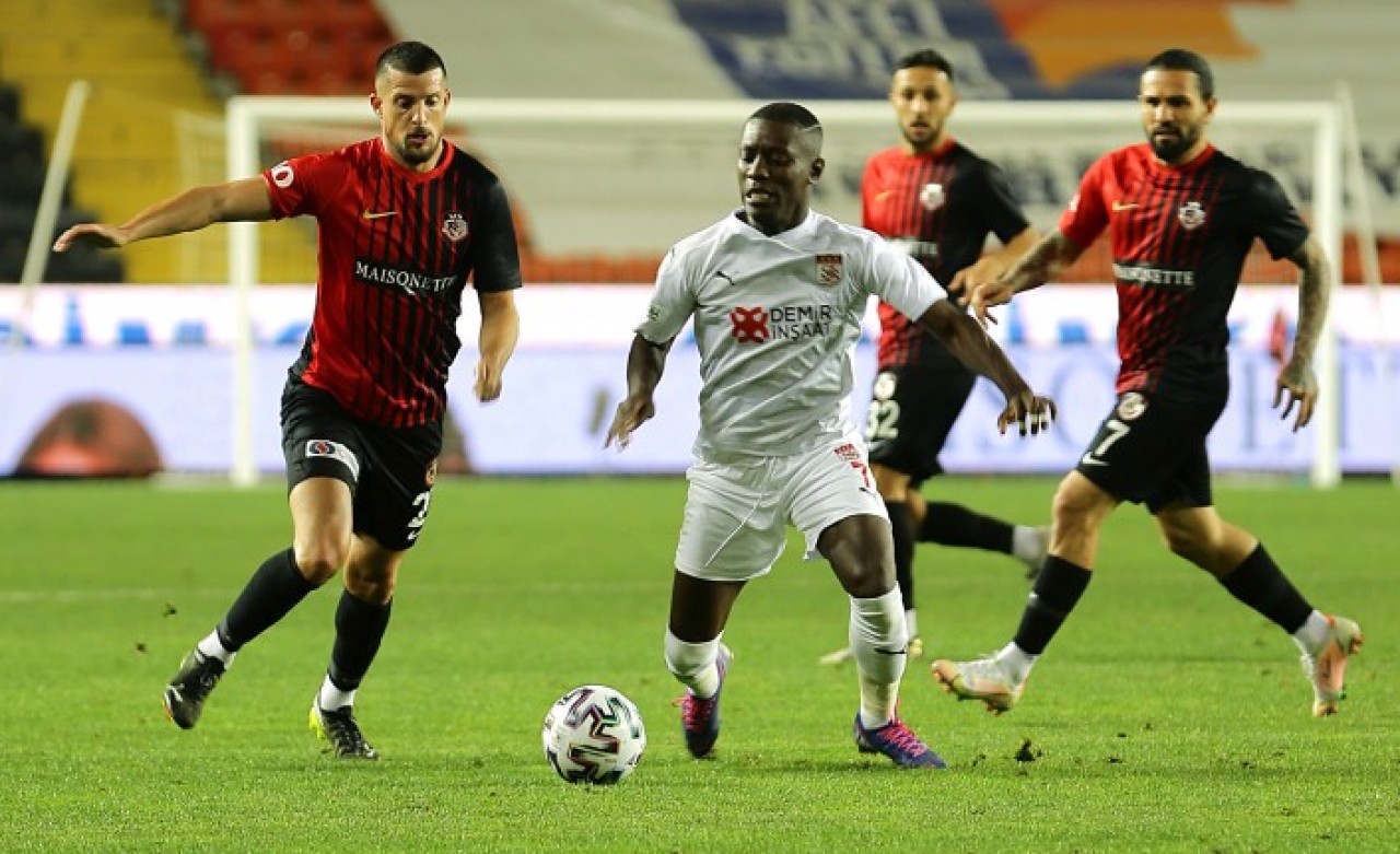 Sivasspor,  Gaziantep'ten geçti: 16 maçtır yıkılmayan kale