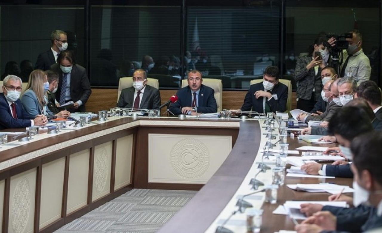 Askerlikle ilgili yeni kararlar: Meclis Adalet Komisyonu'nda kabul edildi