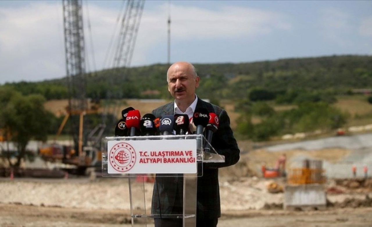 Bakan Karaismailoğlu'ndan Kanal İstanbul açıklaması: Eleştirilere kulaklarımız sağır!