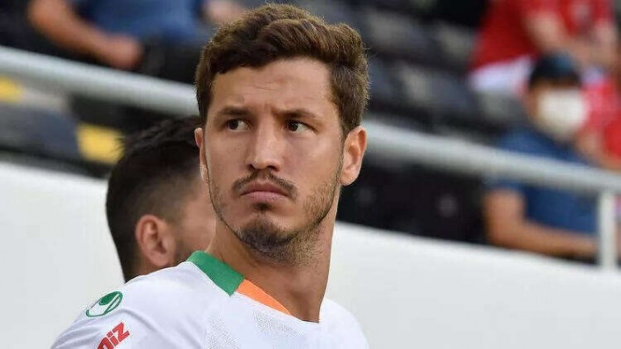 Beşiktaş,  Salih Uçan'ı açıkladı