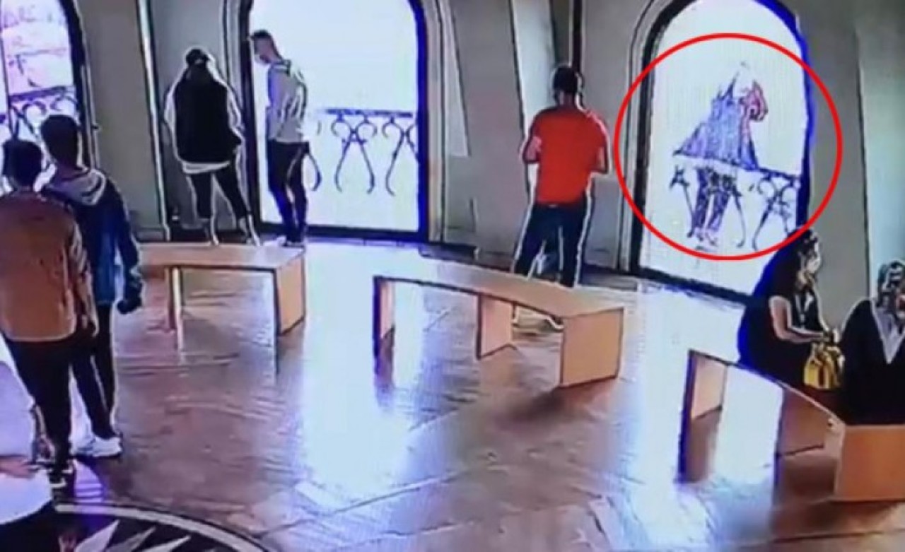 Galata Kulesi'nden atlayan 20 yaşındaki genç kızın intihar görüntüleri ortaya çıktı