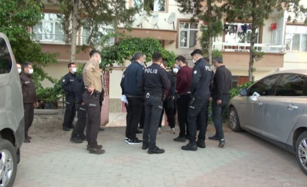 Kırıkkale'de vahşet: Sezer Başkaya eşi Hacer Başkaya'yı boğazından bıçaklayarak öldürdü