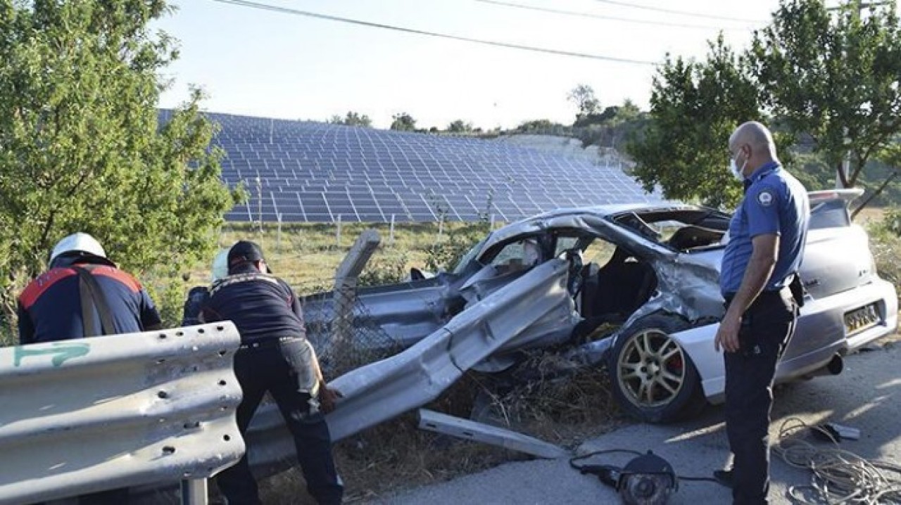 Kuşadası'nda feci kaza: Resül Aydemir ve Serkan Efe Aydemir öldü