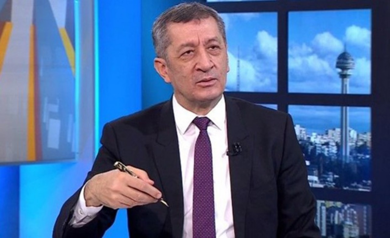 Milli Eğitim Bakanı Ziya Selçuk'tan milyonlarca öğrenci ve öğretmeni ilgilendiren flaş açıklamalar