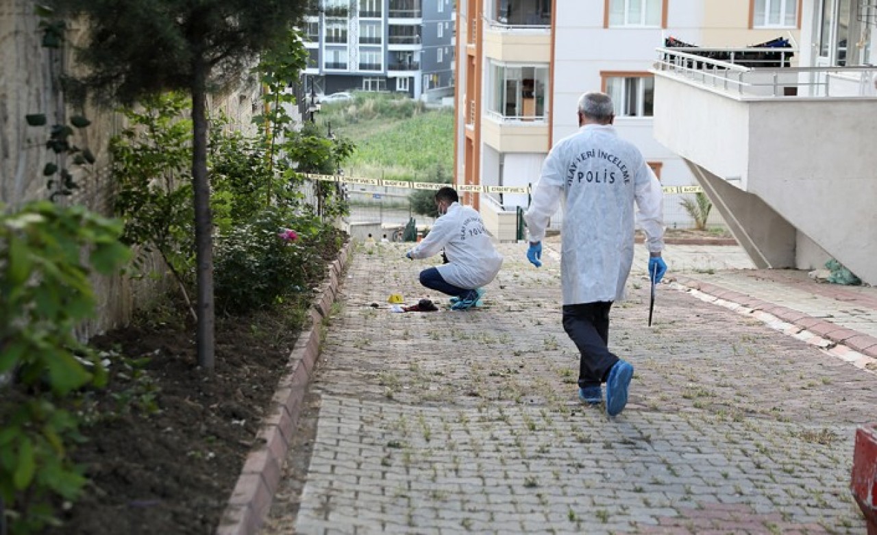 Samsun'da 5. kattan düşen Berkay Kalafat öldü