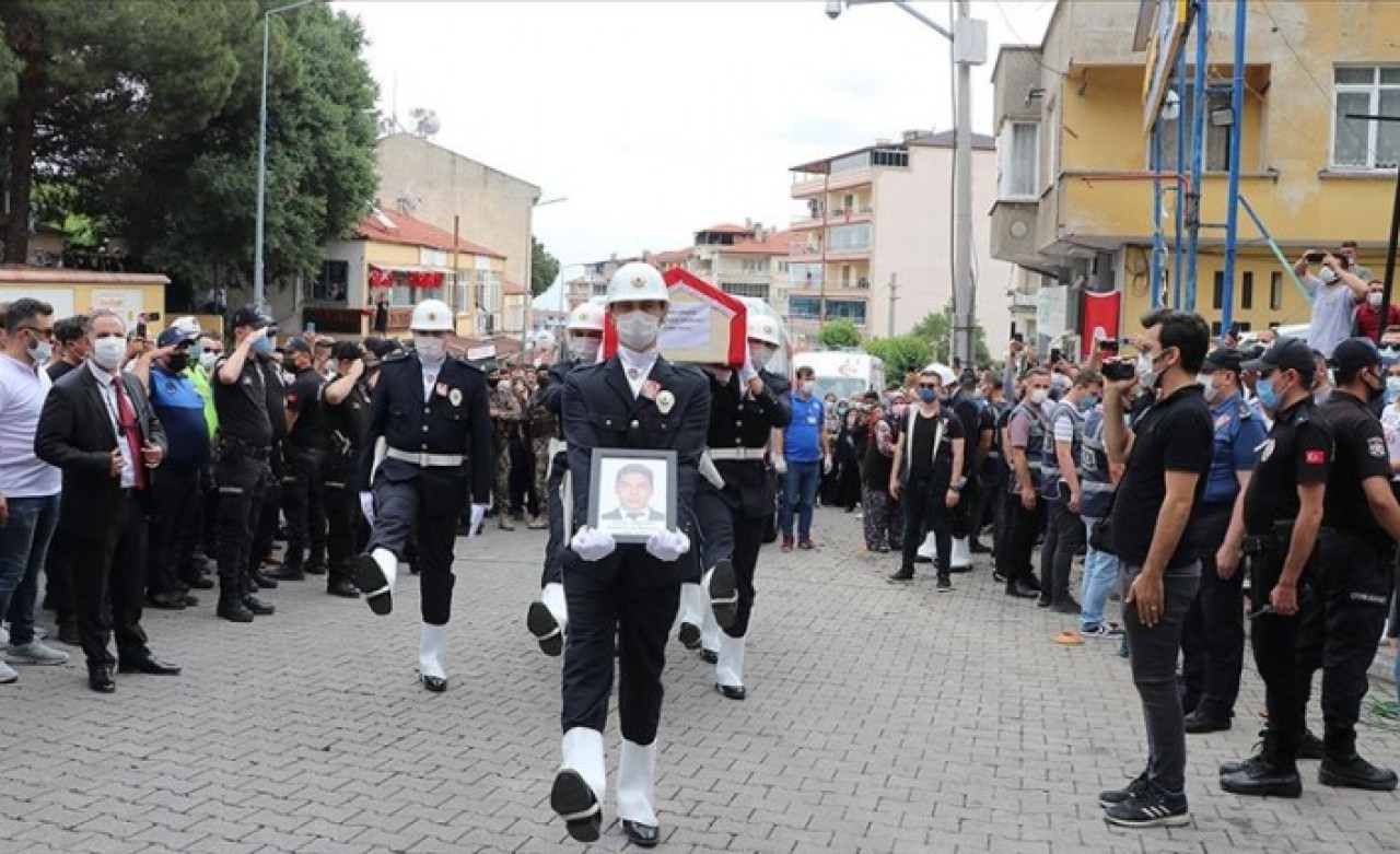 Şehit polis memuru Ercan Yangöz son yolculuğuna uğurlandı