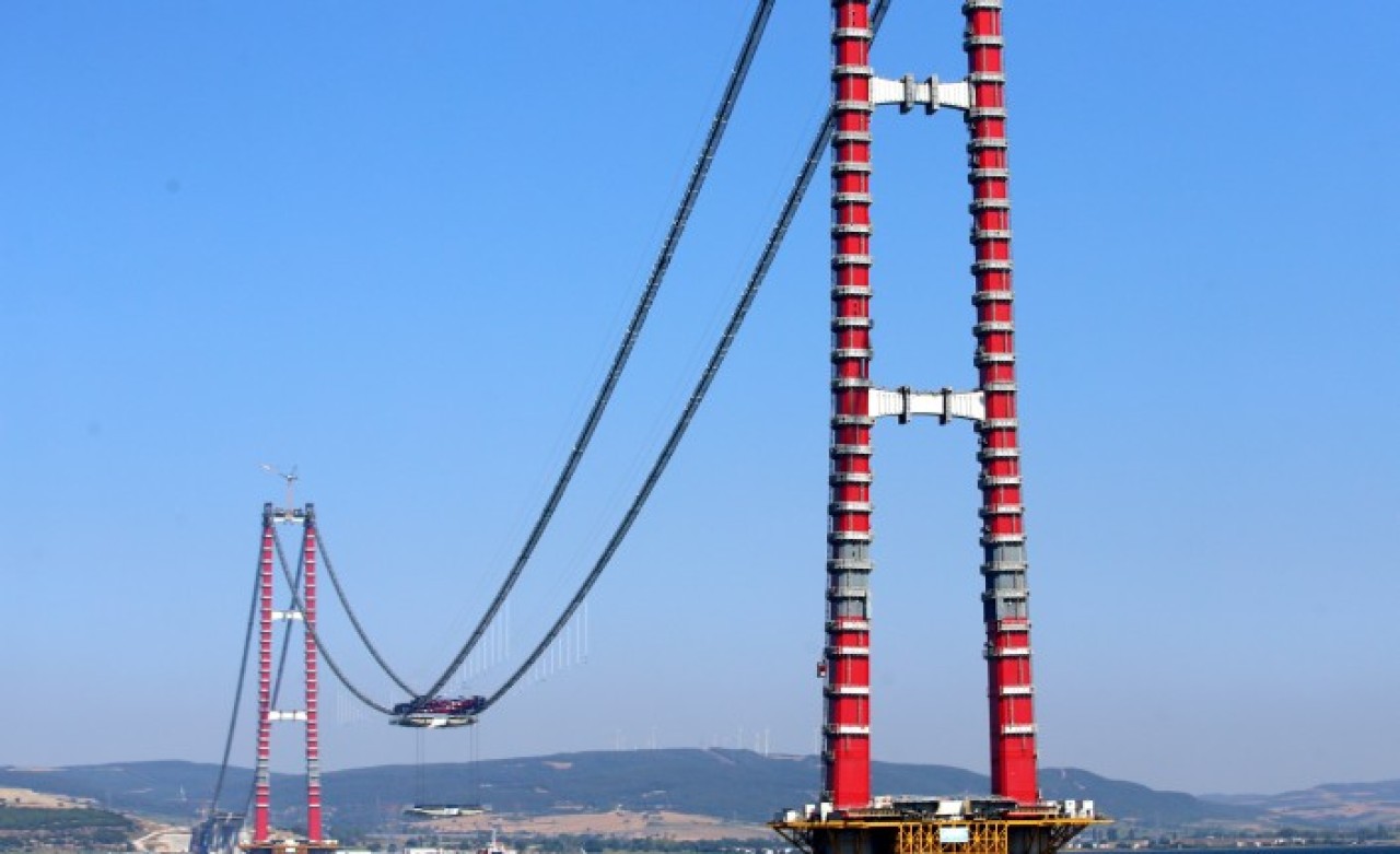 "1915 Çanakkale Köprüsü"nün 3. tabliye montajına başlandı