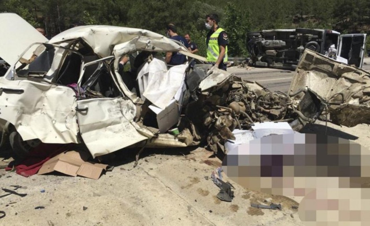 Adana'da feci kaza: Osman Ordu,  Hatice Ordu,  Nurcan Ordu,  Rabia Ordu ve Meryem Ordu öldü!