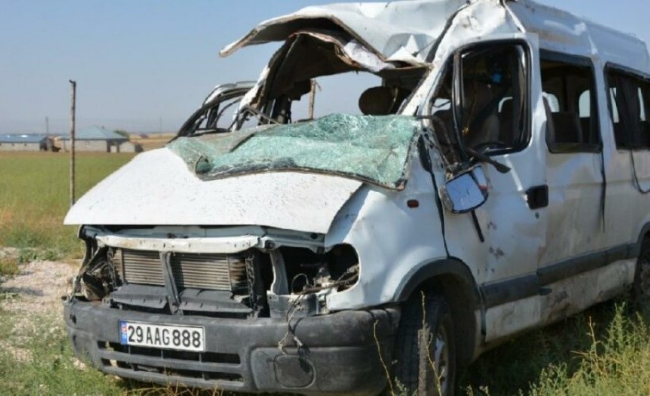 Ağrı'da korkunç kaza: Emrah Kaya,  Muharrem Kaya,  Murat Kaya öldü