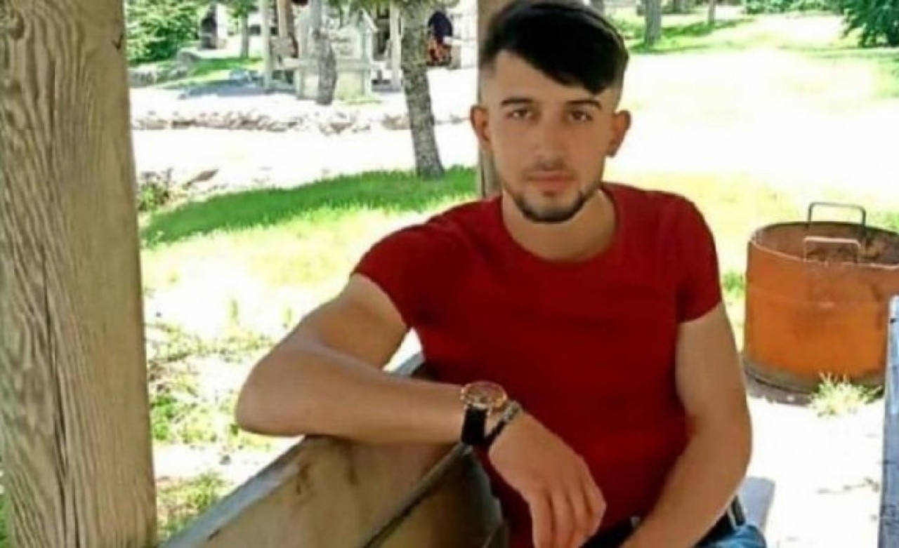 Antalya'da gece girdiği denizde boğuldu: Emre Öz öldü