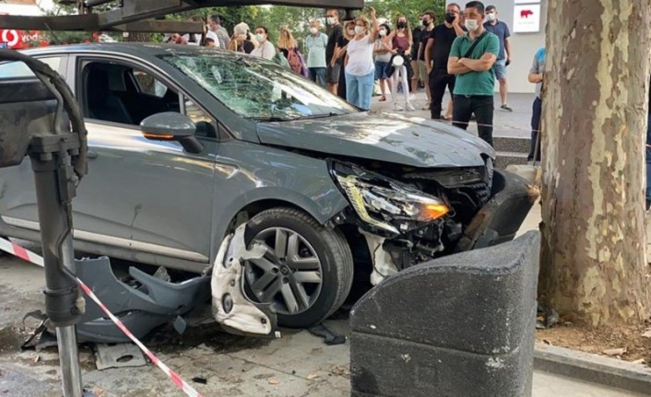 Bağdat Caddesi'nde çarptığı Güler Baykal'ı ağır yaralayan Bülent Kaya hakkında flaş karar