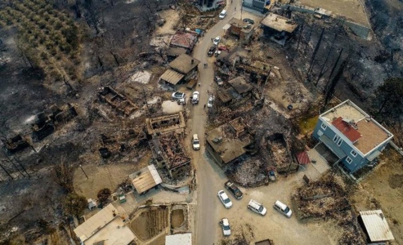 Bakan Murat Kurum,  yangın felaketinin boyutunu açıtladı: Hasar çok büyük!