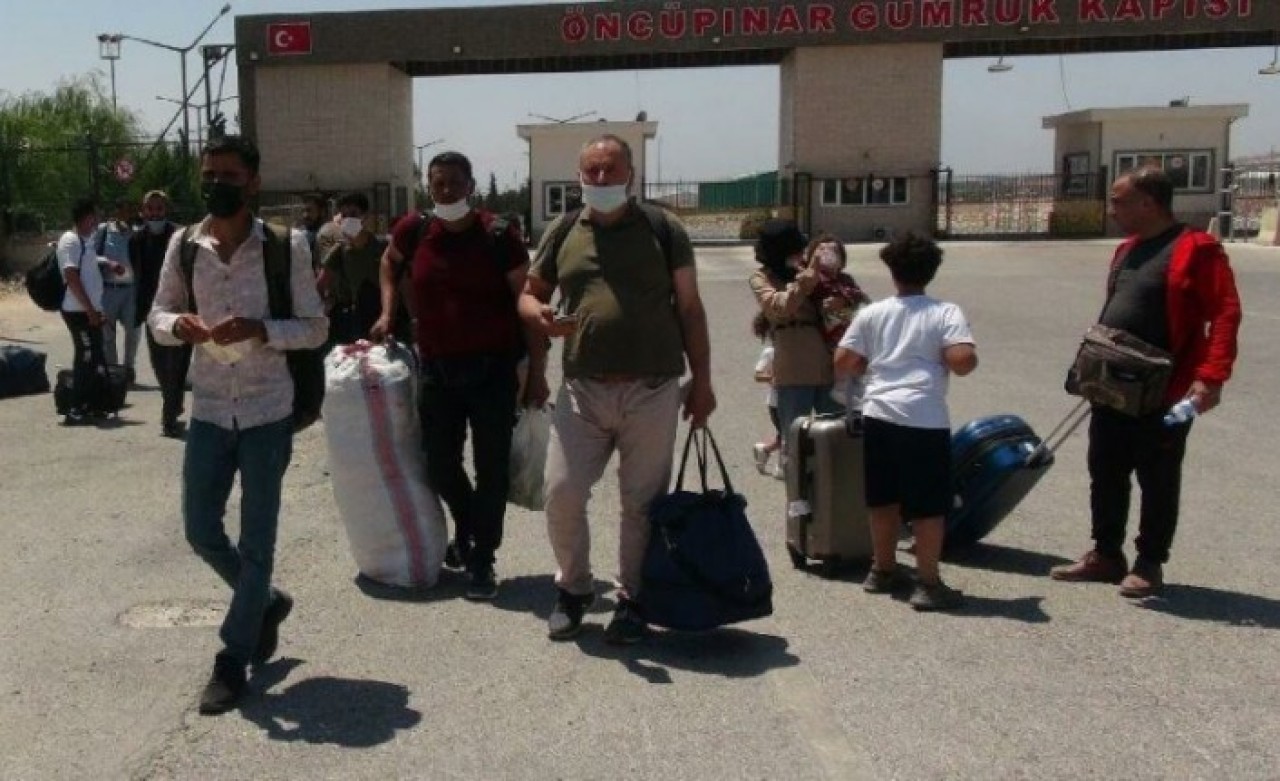 Bayramı ülkelerinde geçiren Suriyelilerin dönüşü başladı