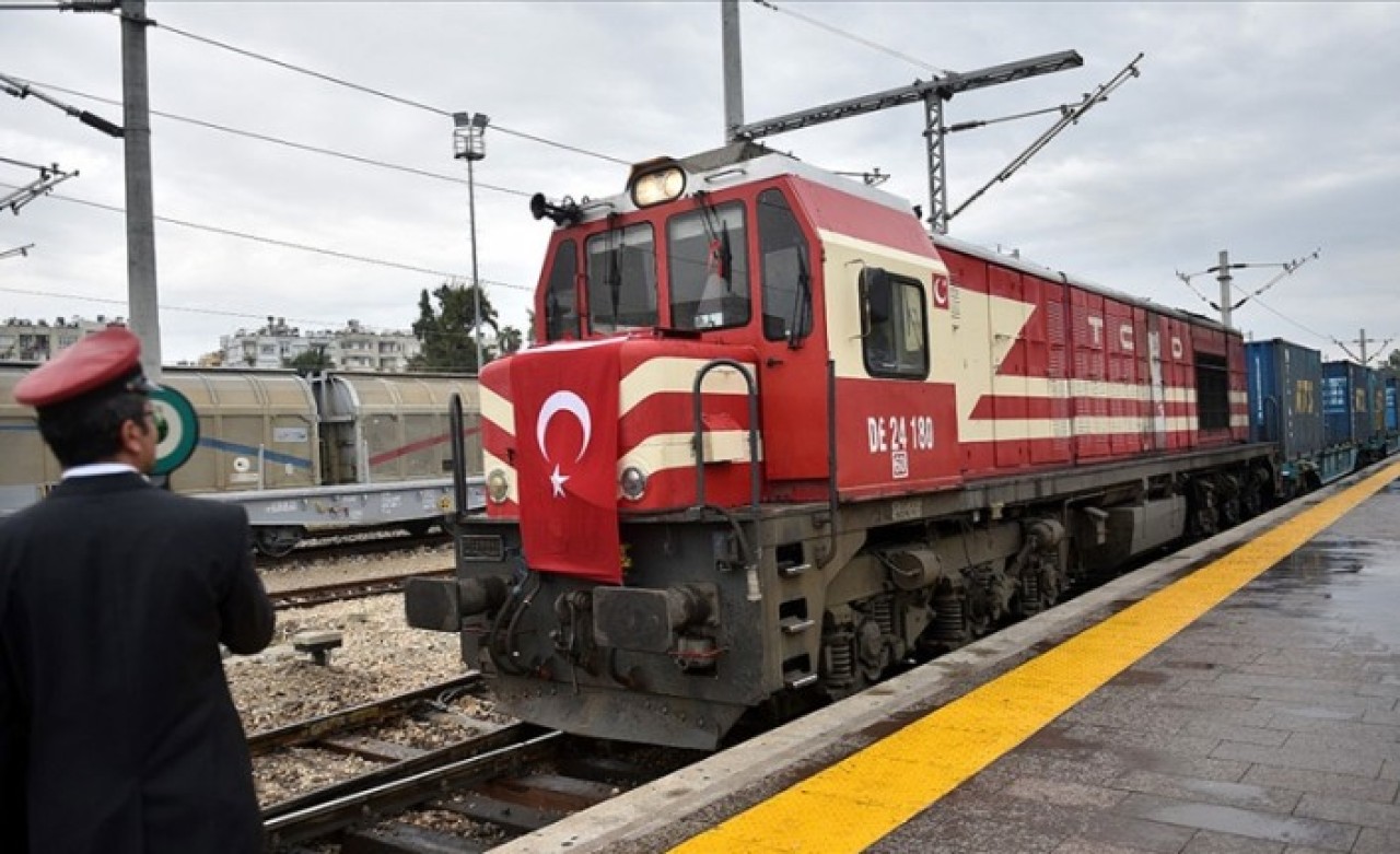 Demir yolu ağı,  küresel tedarik zincirinde Türkiye'nin pozisyonunu güçlendiriyor