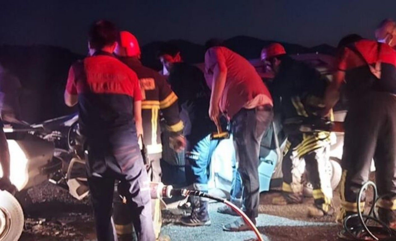 Denizli'de düğün yolunda kaza: Aygül Emik öldü