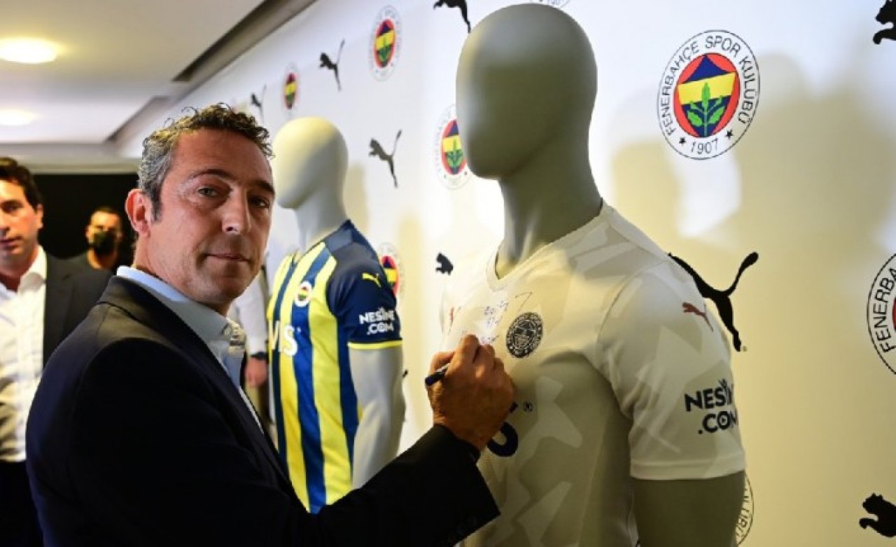 Fenerbahçe'nin yeni sezon formalarında çarpıcı detay! Ali Koç'tan Puma'ya sitem!