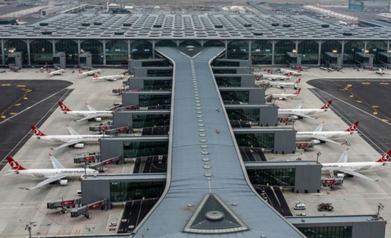 Havalimanları toplam 40 milyon 252 bin 328 yolcuya hizmet verdi