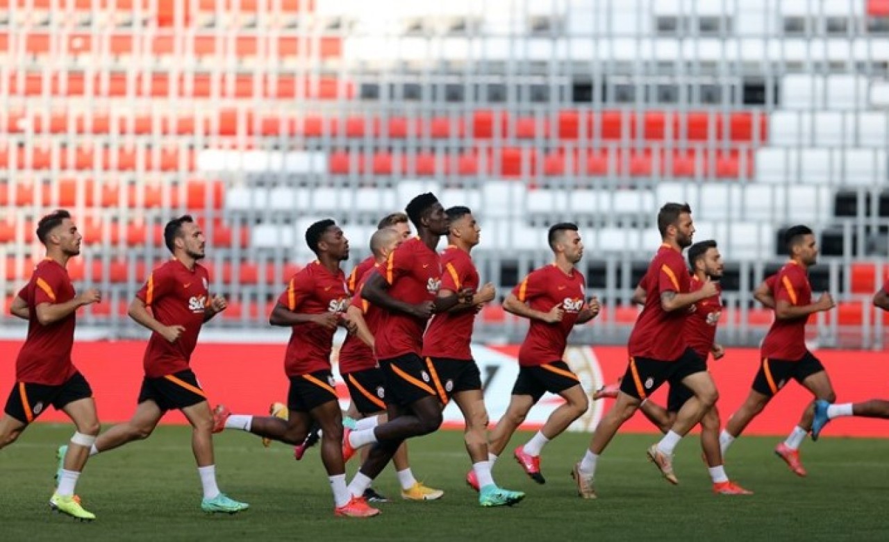 PSV-Galatasaray: Saat kaçta,  hangi kanalda? İlk onbirler belli oldu