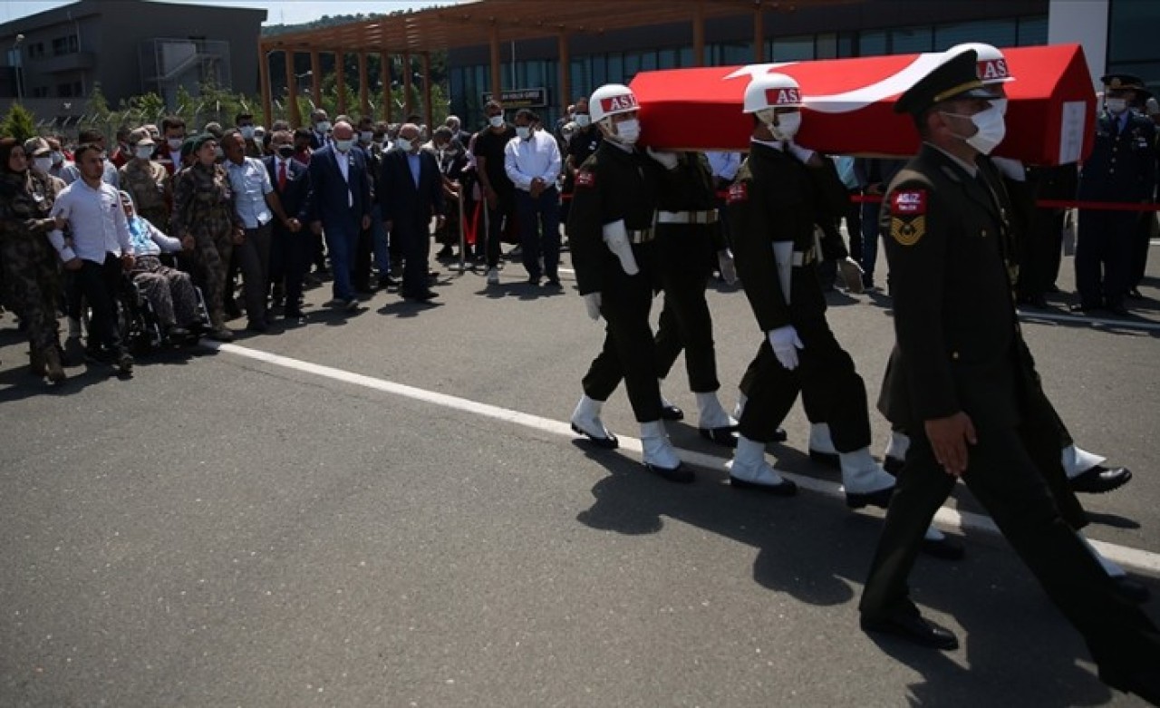 Şehit İstihkam Astsubay Çavuş Fatih Güney son yolculuğuna uğurlandı
