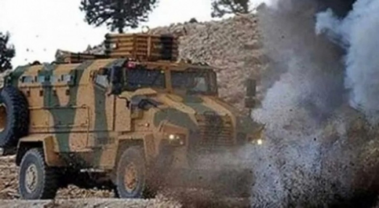 Siirt'te askeri aracın geçişi sırasında patlama