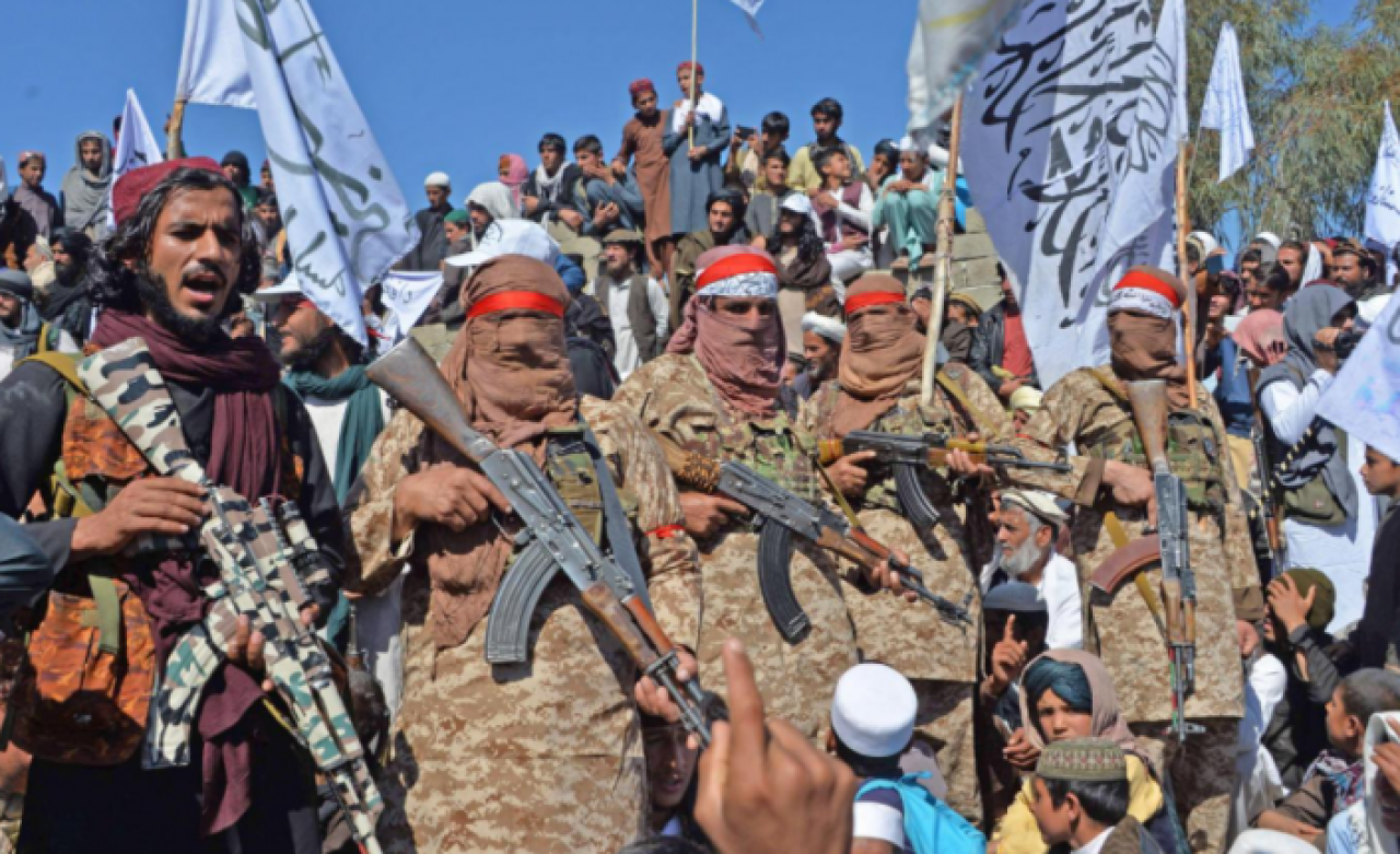 Taliban'a karşı savaşacak Afgan askerler Türkiye'de eğitilecek: İlk kafile geldi