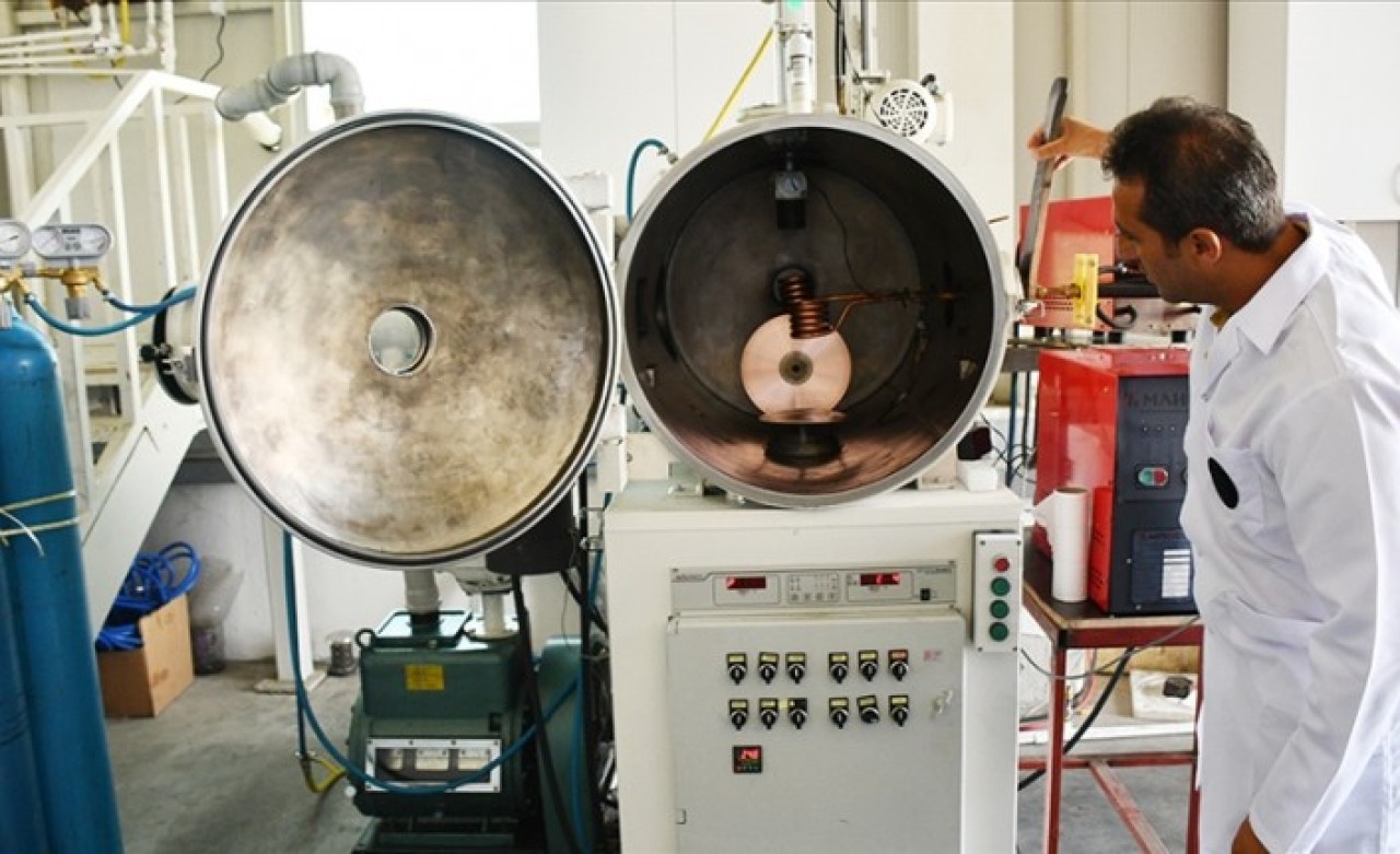 TÜBİTAK desteğiyle süper alaşımları üretebilen yerli cihaz geliştirildi