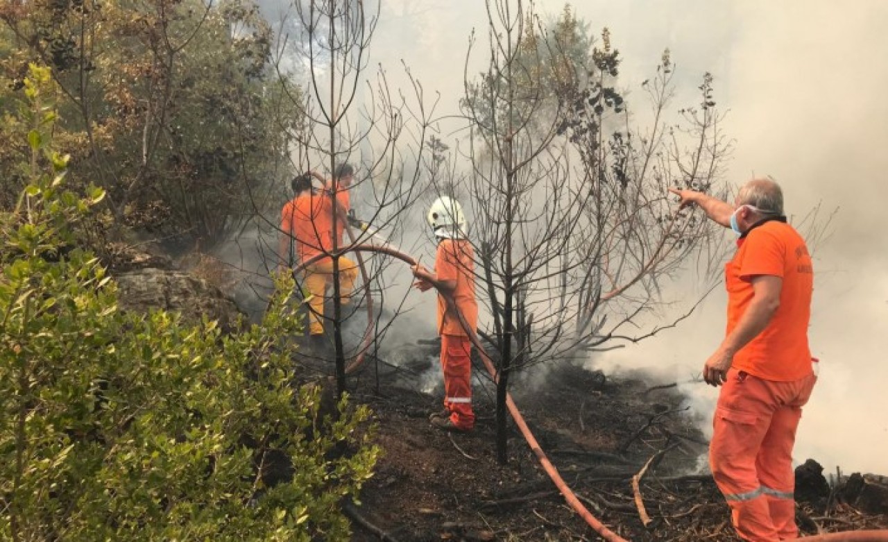 Yangın-Cell orman yangınlarında personelle kesintisiz iletişimi sağlıyor