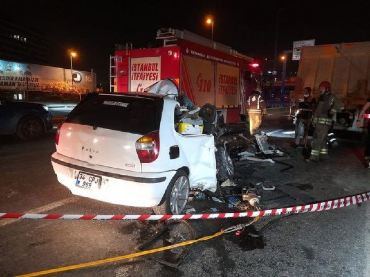 Zeytinburnu'nda feci kaza: Abdulsamet Küçük öldü,  Eray Umut Aslan yaralandı