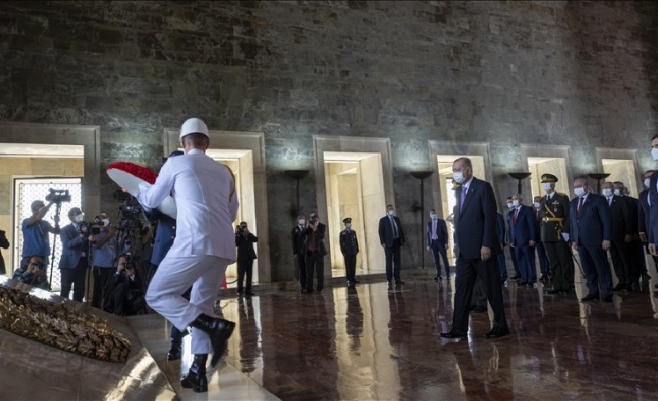 30 Ağustos Zafer Bayramı: Cumhurbaşkanı Erdoğan'dan Anıtkabir'de flaş ifadeler