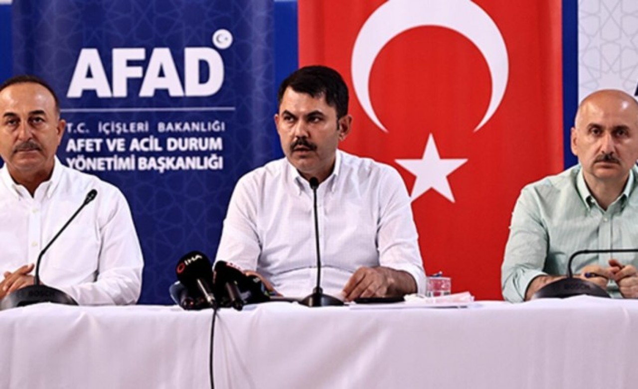 3 bakan; Çavuşoğlu,  Kurum ve Karaismailoğlu'ndan yangın bölgesinde flaş açıklamalar