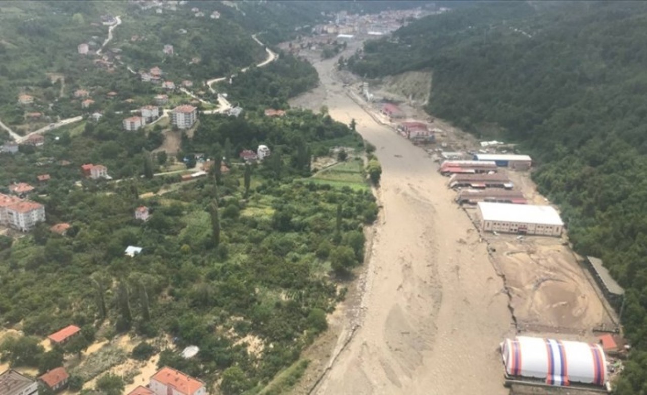 Acı haberi Cumhurbaşkanı Erdoğan verdi: Sel felaketinde can kaybı 17'e çıktı