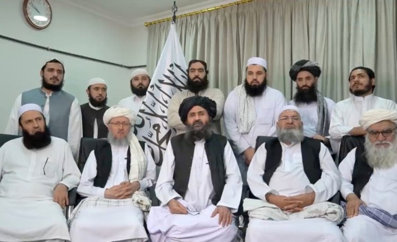 Afganistan'da Kasap Baradar geri döndü: Kırbaç cezaları başladı,  toplu mezarlar var!