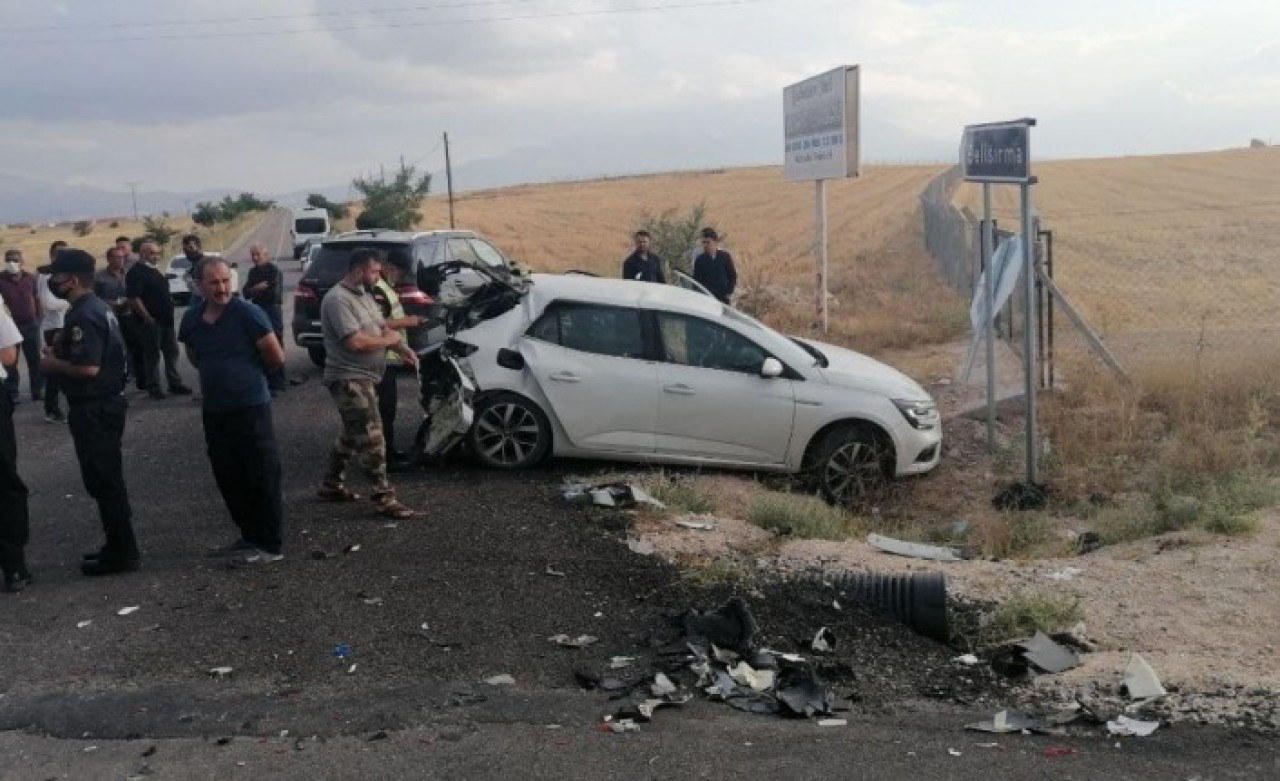 Aksaray'da motosiklet ile otomobil çarpıştı: Ekrem Güney öldü