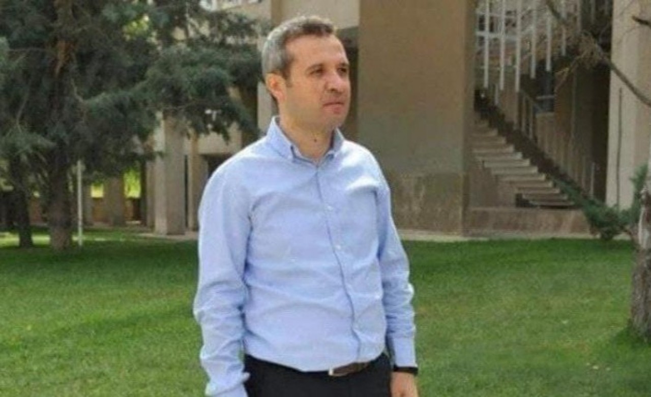 Araba kullanırken kalp krizi geçirdi: Doktor Bayhan Karabulut öldü