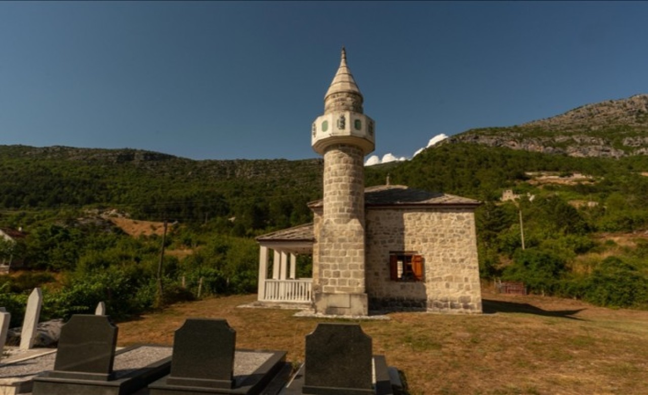 Asırlık Zupa Camisi,  Türk Dünyası Belediyeler Birliğinin desteğiyle restore edilecek