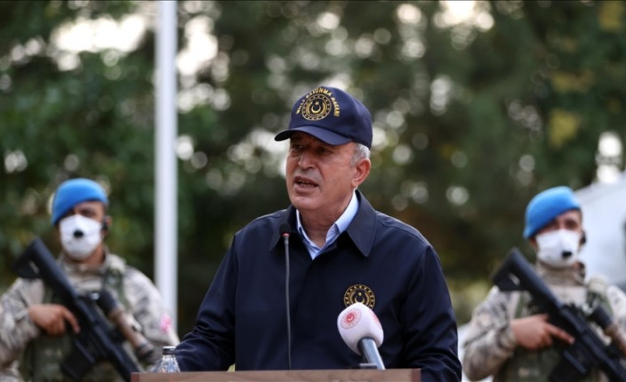 Bakan Akar'dan Yunanistan'a çok sert tepki: Kuzu postuna bürünmüş olsalar dahi!..