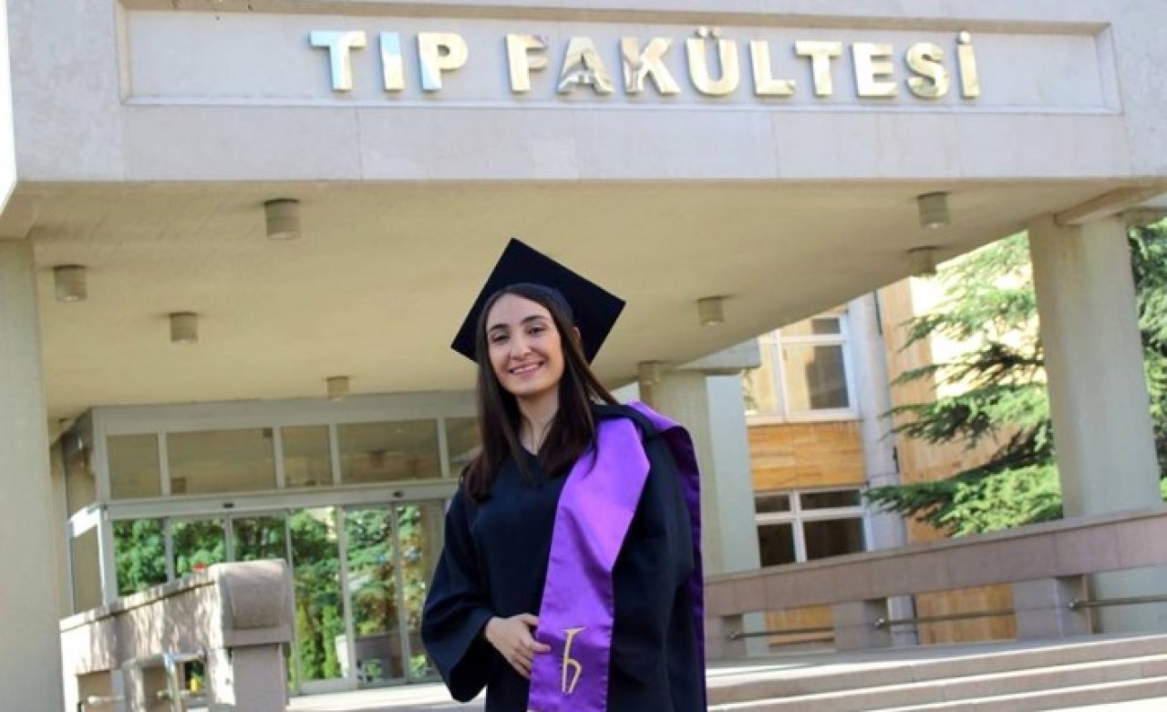 Balıkesir'deki kazada hayatını kaybetmişti: Tıp öğrencisi Bilge Toker'in babasından yürek yakan açıklama