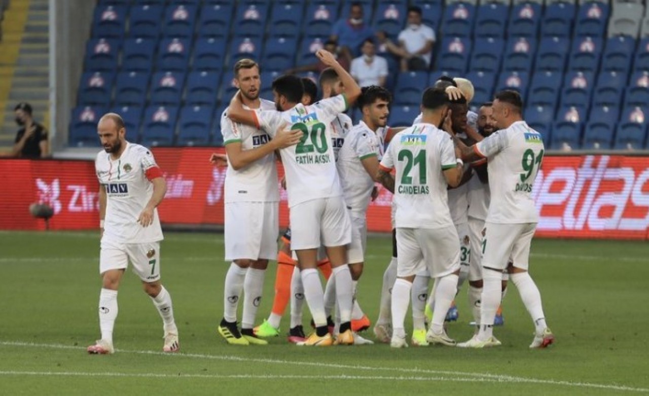 Başakşehir-Alanyaspor: Tek gol